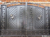 Ворота с элементами ковки №26, каркас - труба, листовая сталь 2 мм