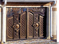 Ворота с элементами ковки №35, каркас - труба, листовая сталь 2 мм